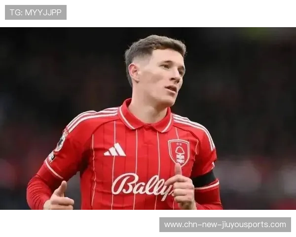 曼联青训新星逐渐崭露头角,球队焕发新生机